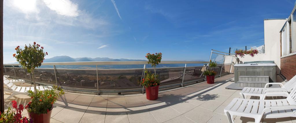 Hotel Le Grand Tetras Font-Romeu-Odeillo-Via Exterior photo