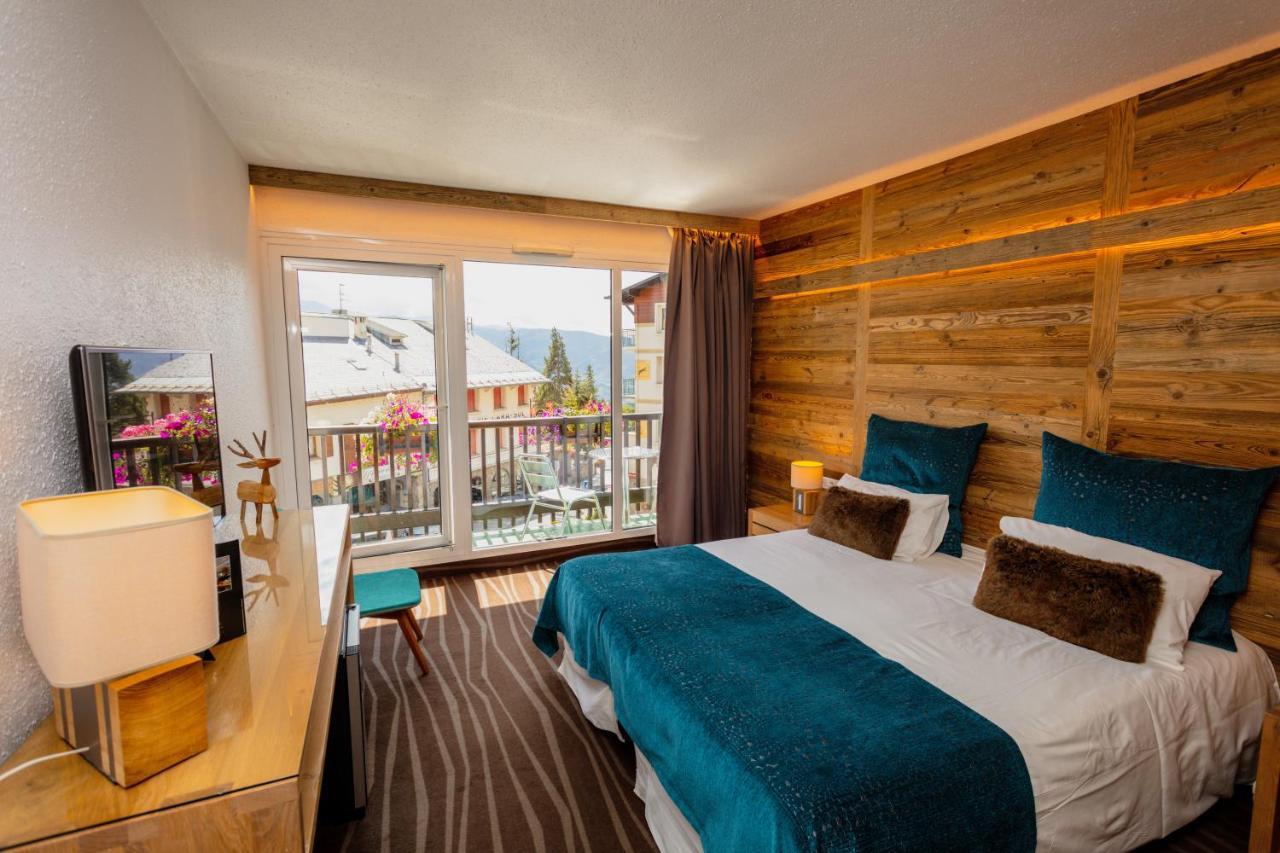 Hotel Le Grand Tetras Font-Romeu-Odeillo-Via Exterior photo